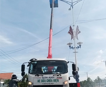 sua-chua-den-duong-dien-bien-phu-boi-loi-tay-ninh-ngay-2605-nang-cao-chat-luong-chieu-sang-do-thi